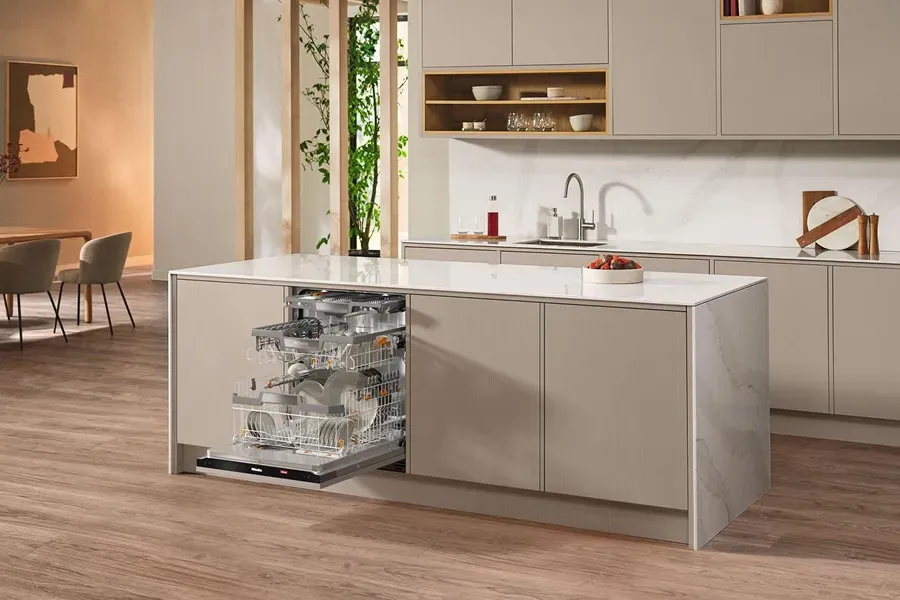 miele-dishwasher-G7986SCVIK2O-angle